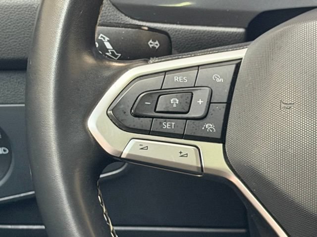 Used 2022 Volkswagen Tiguan SE w/ Panoramic Sunroof Package AWD/4WD image 18
