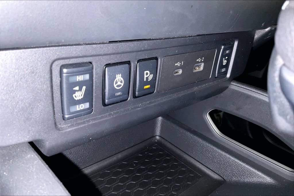 Used 2024 Nissan Frontier SL w/ Technology Package RWD image 32