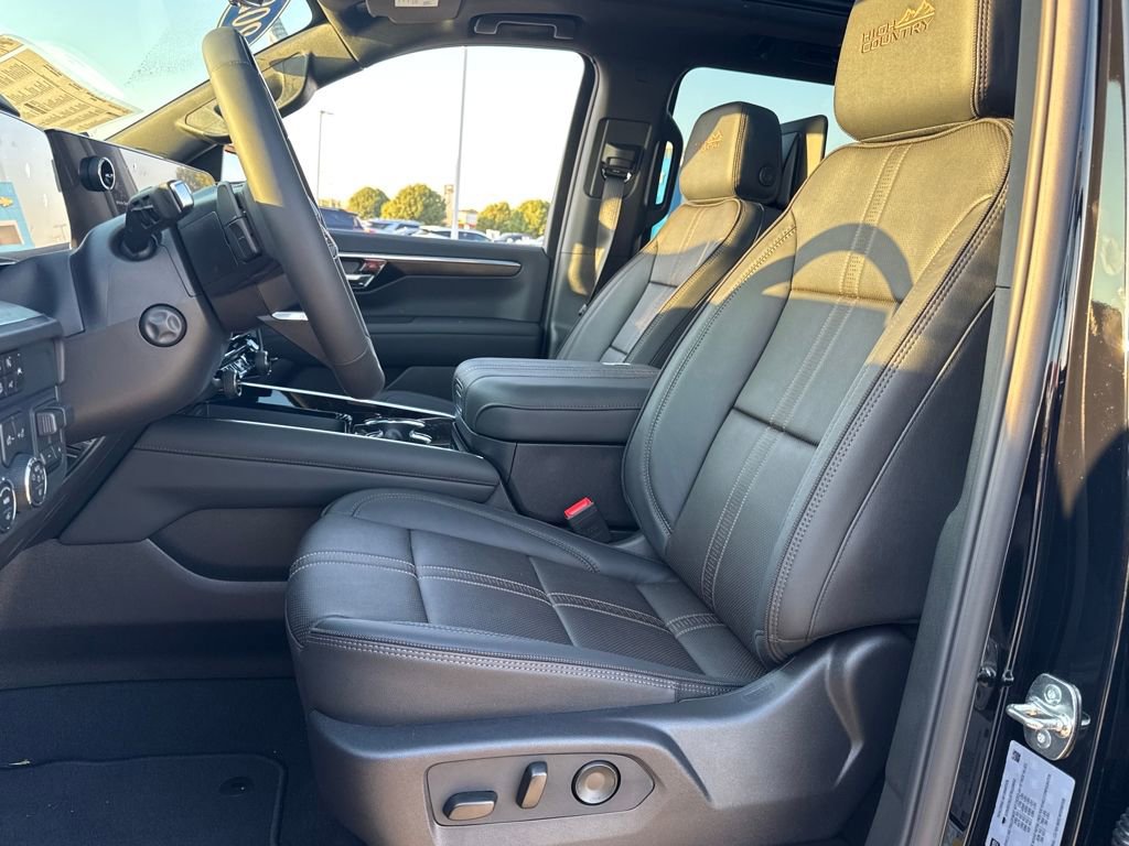 New 2026 Chevrolet Suburban High Country image 18