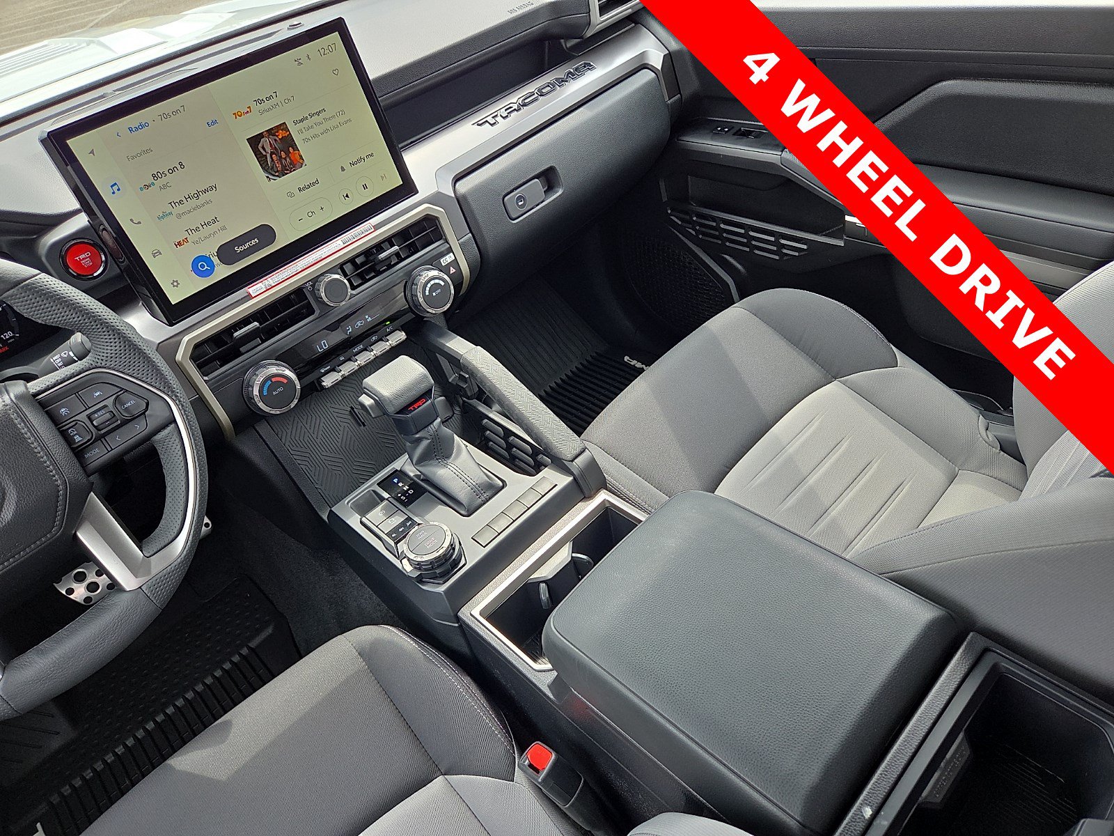 Used 2025 Toyota Tacoma TRD Sport AWD/4WD image 12