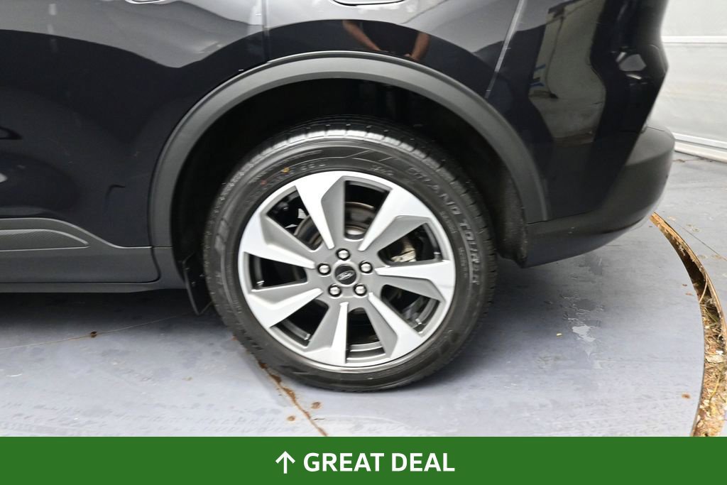 Used 2024 Ford Escape Platinum AWD/4WD image 16