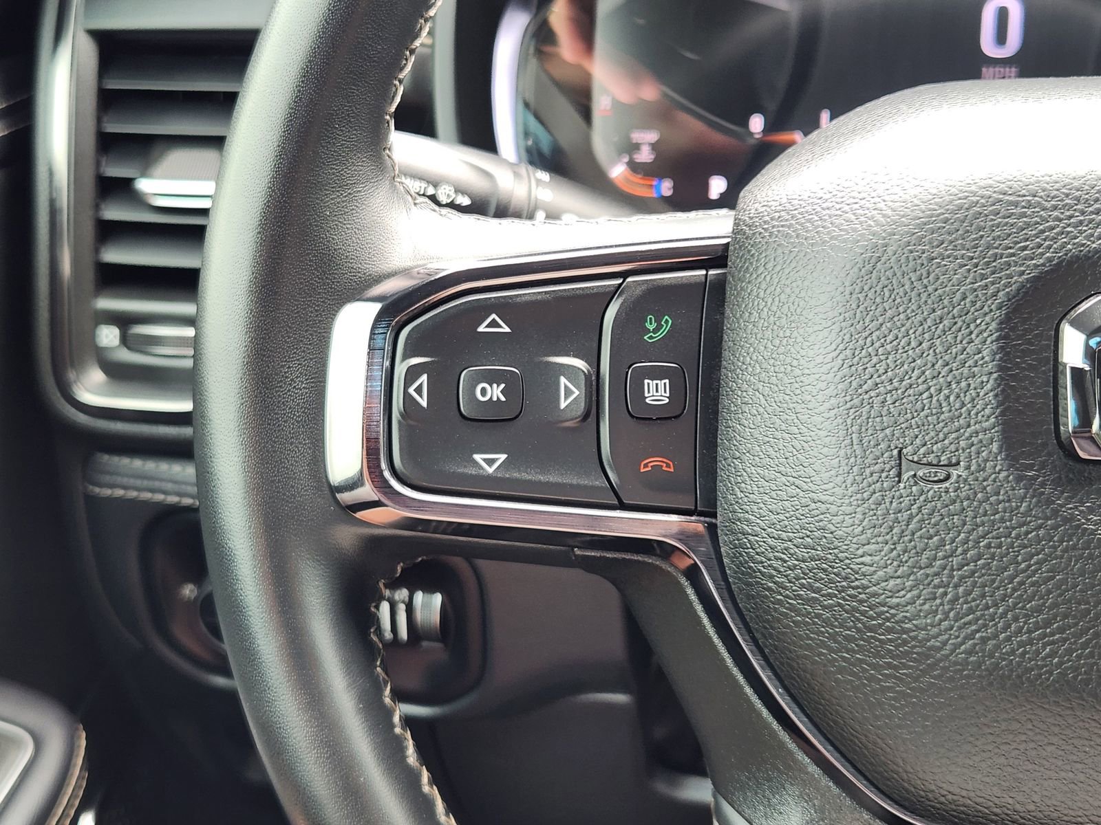 Used 2024 RAM 1500 Limited AWD/4WD image 30