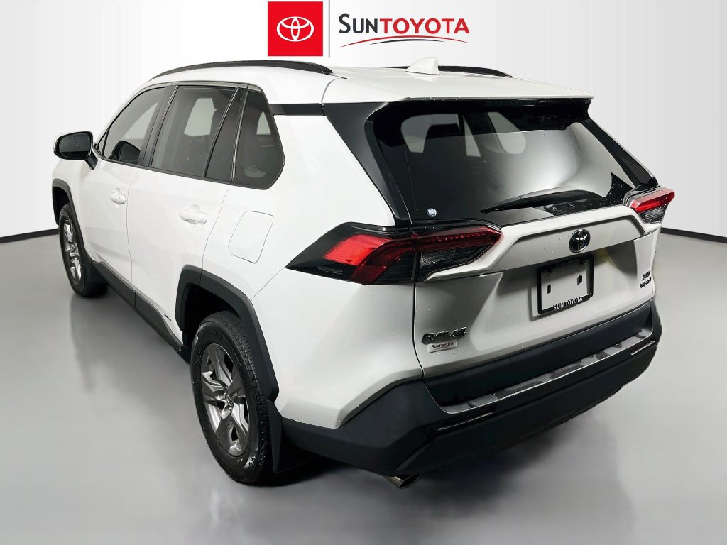 Used 2024 Toyota RAV4 XLE AWD/4WD image 5