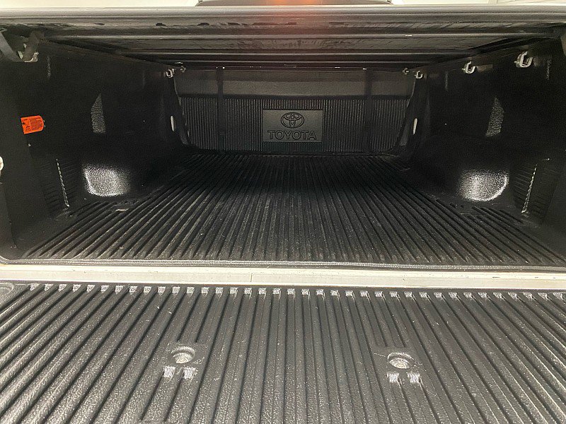 Used 2010 Toyota Tundra 4x4 Double Cab image 12