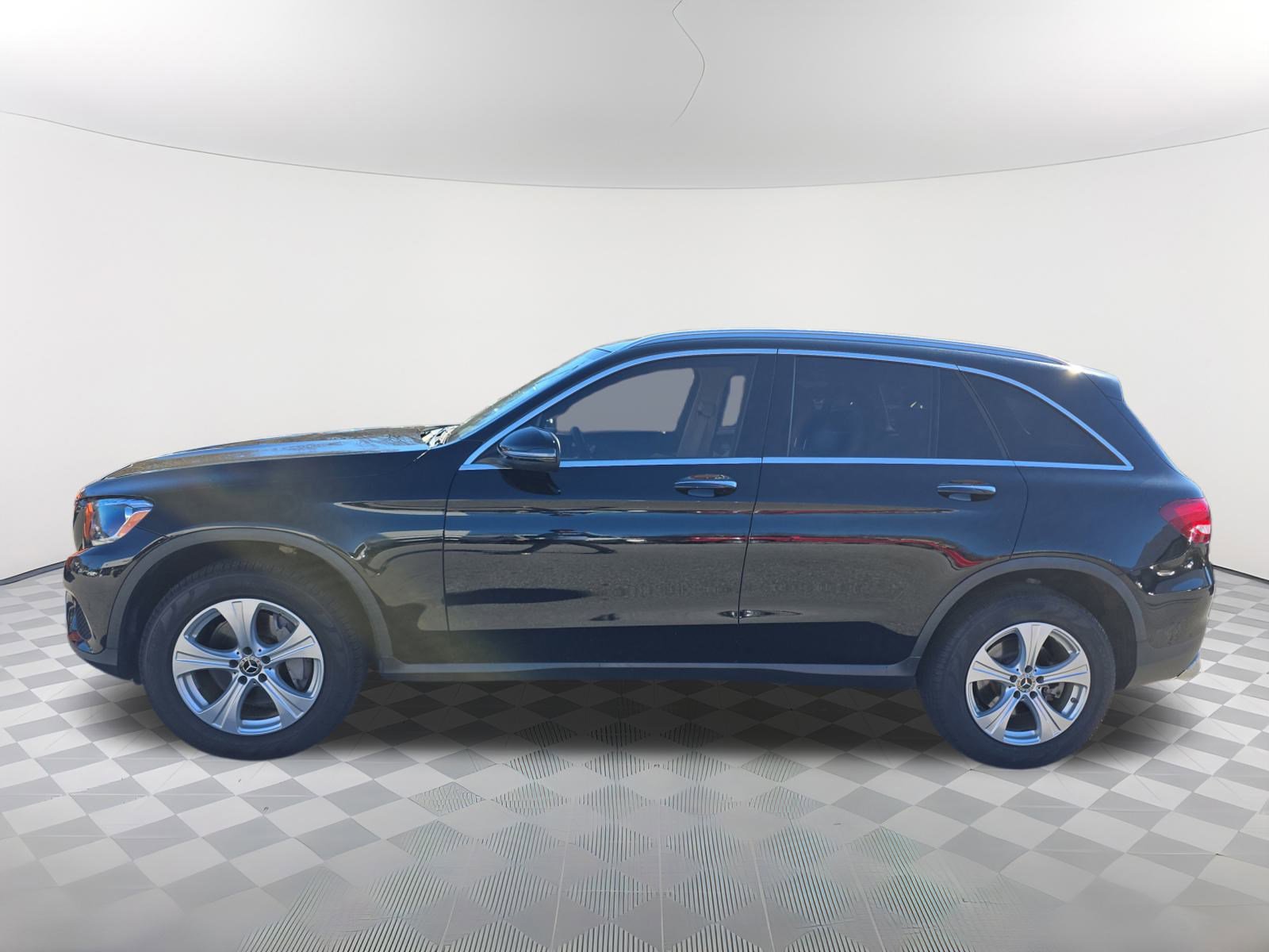 Used 2018 Mercedes-Benz GLC 300 image 8