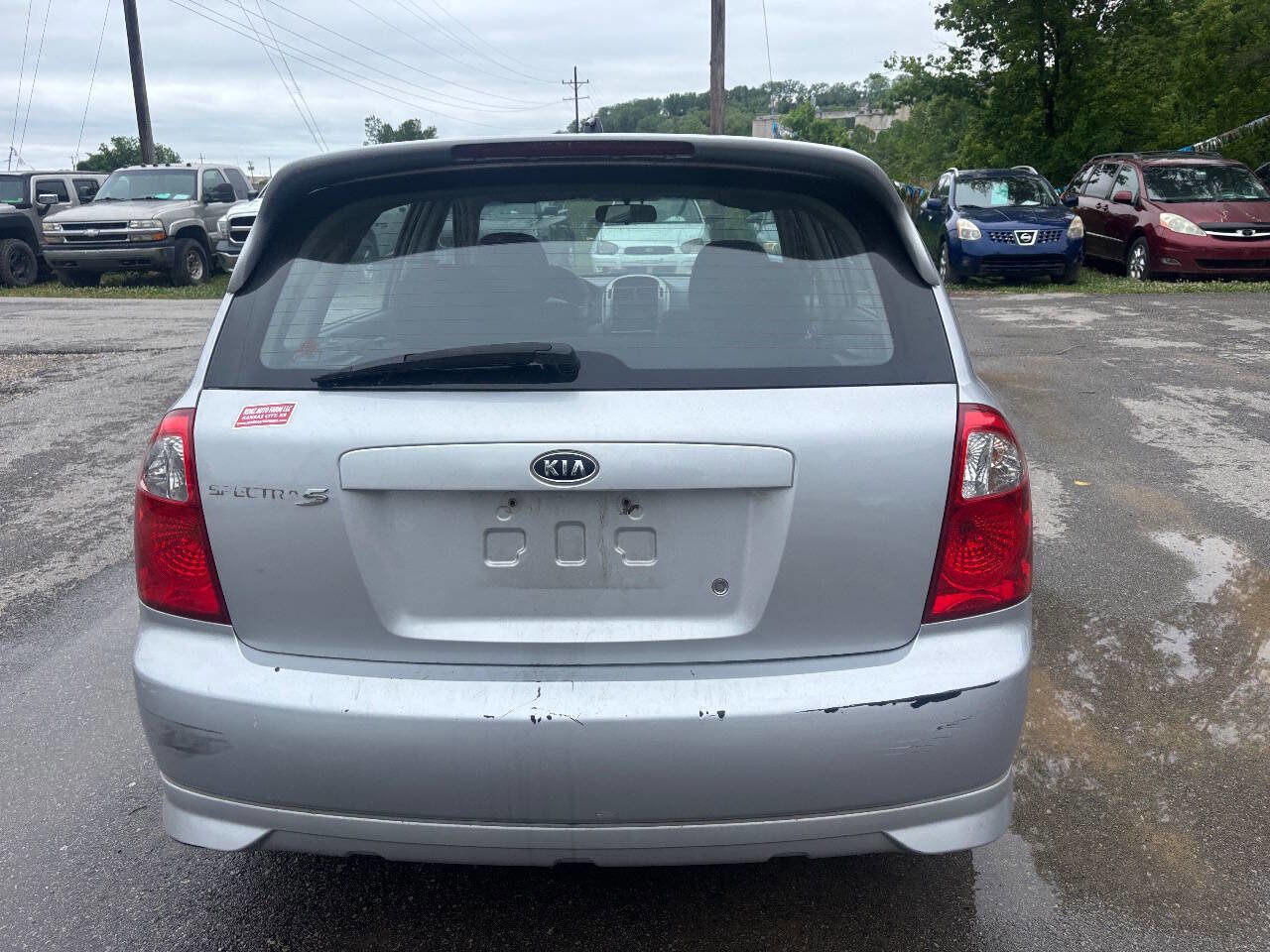 Used 2006 Kia Spectra5 image 10