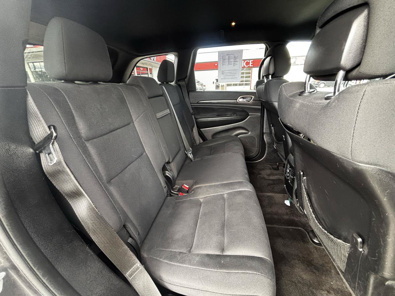 Used 2016 Jeep Grand Cherokee Laredo w/ Quick Order Package 23E AWD/4WD image 12