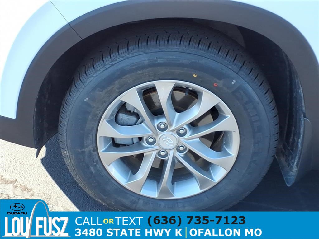 Used 2019 Hyundai Santa Fe SE image 32