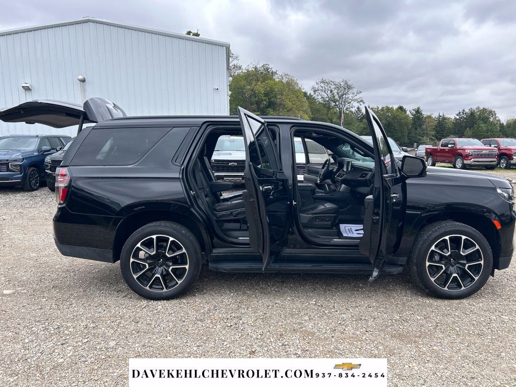 Used 2024 Chevrolet Tahoe RST w/ Luxury Package AWD/4WD image 29