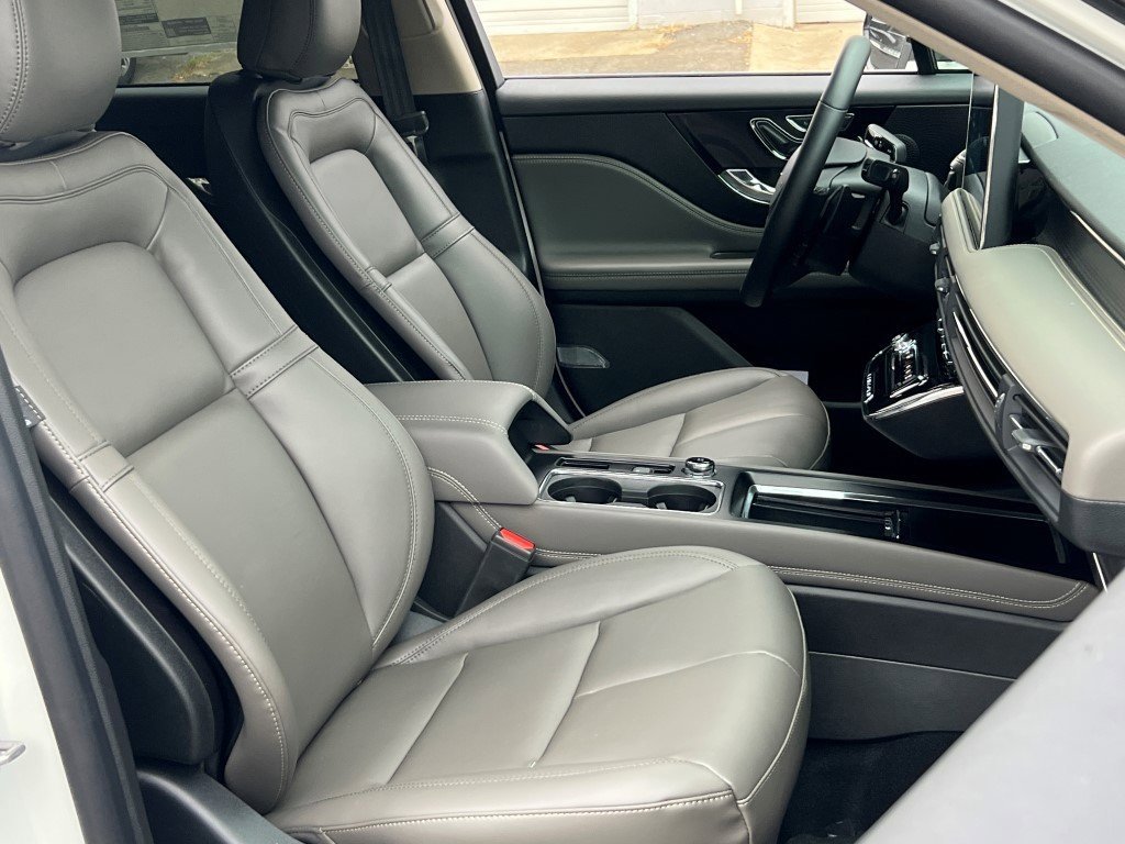 New 2026 Lincoln Corsair Premiere AWD/4WD image 9