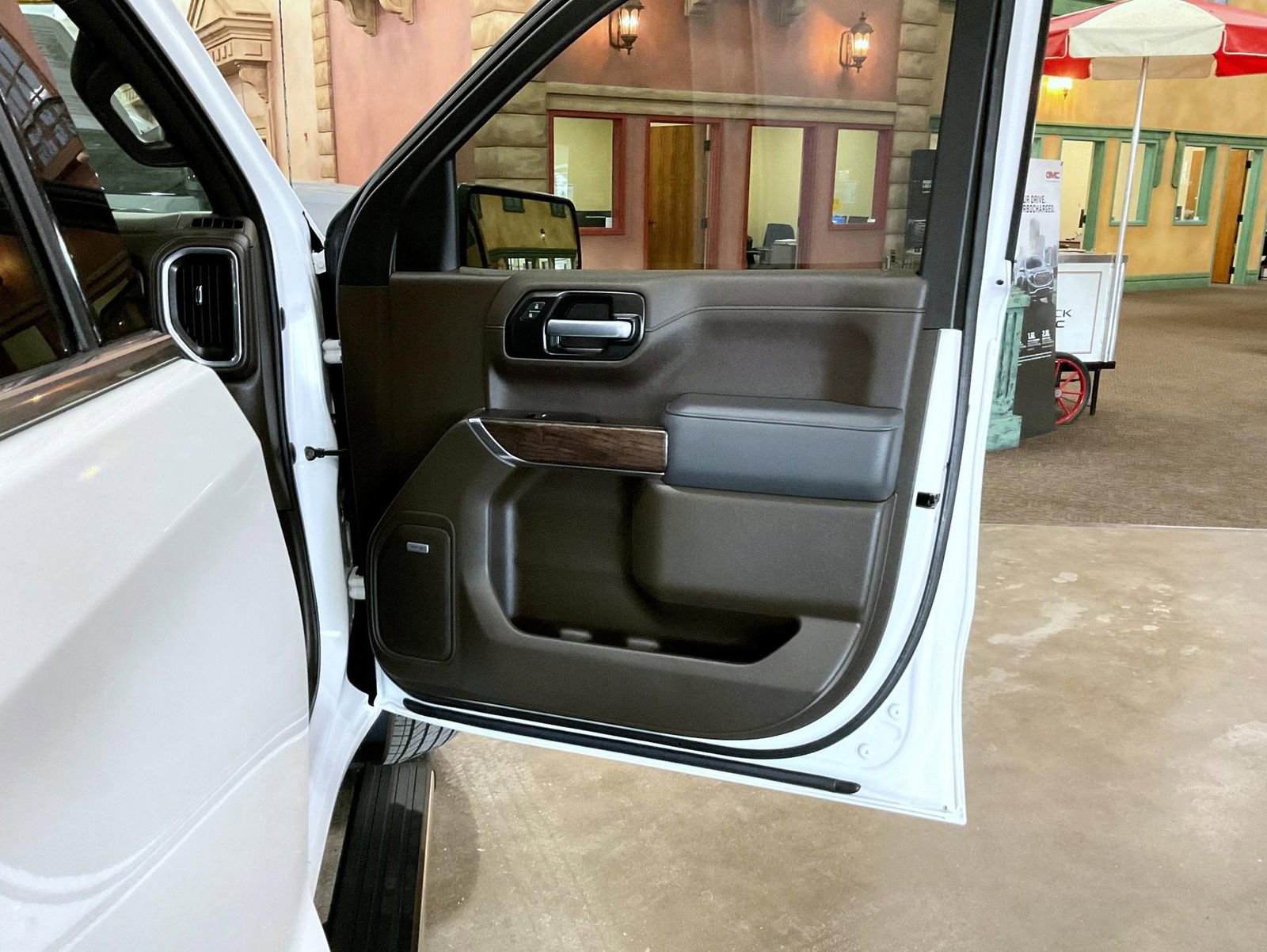 Certified 2021 GMC Sierra 1500 Denali w/ Denali Ultimate Package image 16