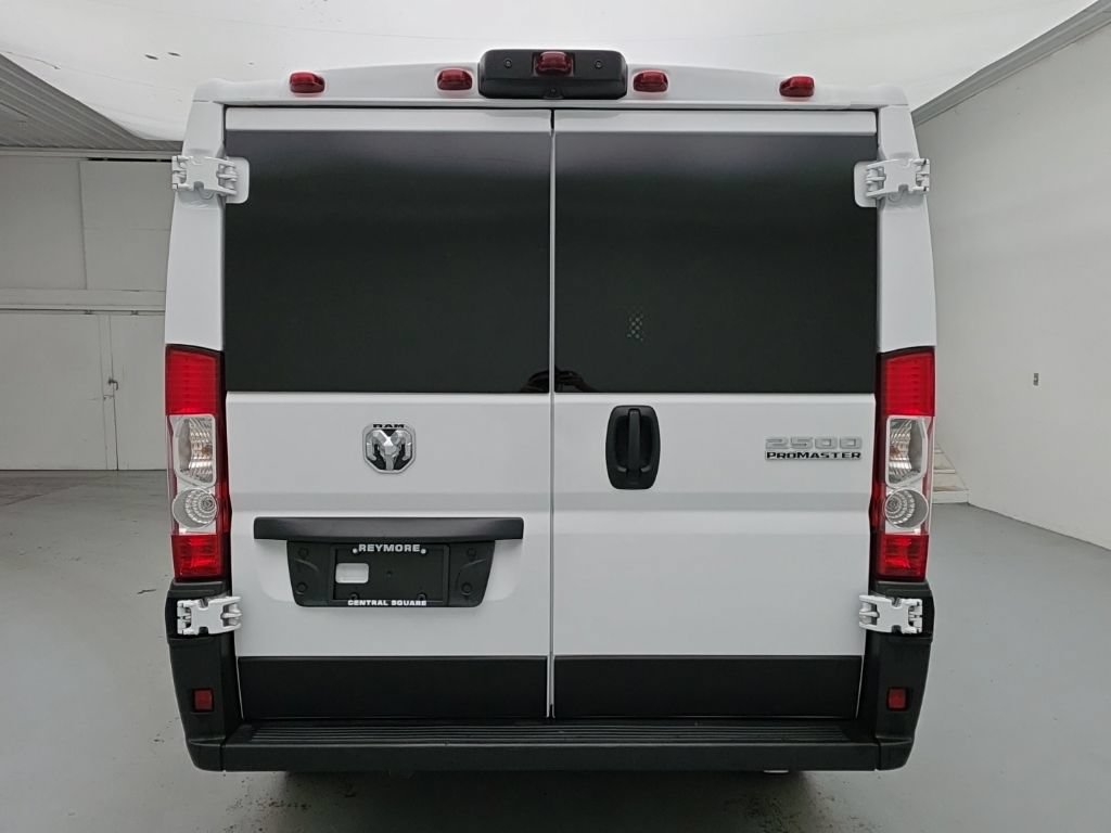 Used 2025 RAM ProMaster 2500 w/ U-Haul Equipment Group FWD image 11
