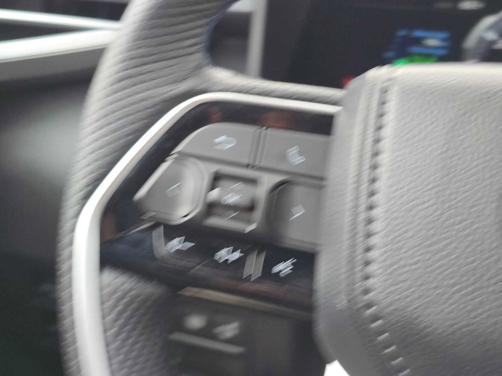 Certified 2025 Toyota Sequoia Platinum image 34