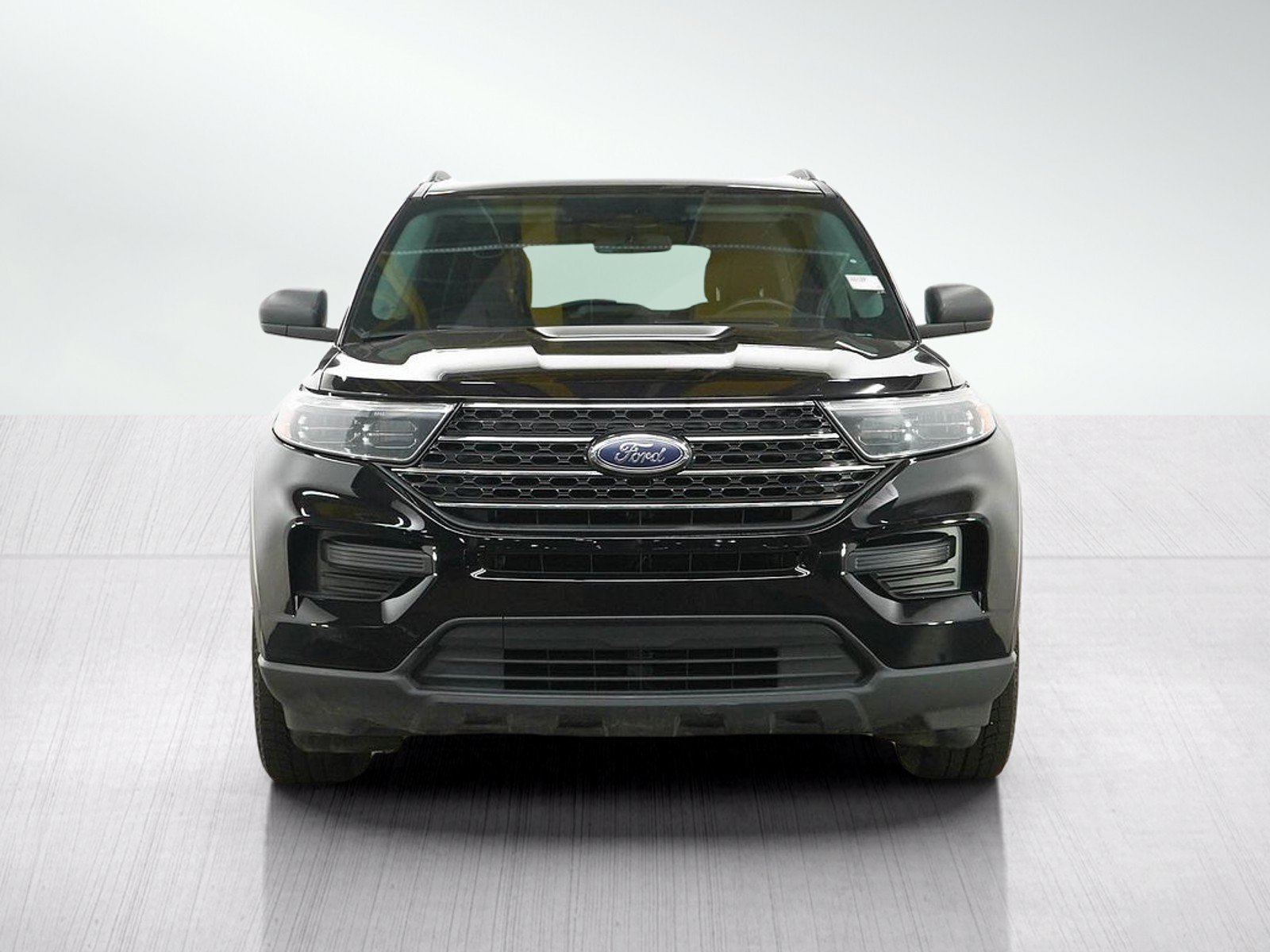 Used 2023 Ford Explorer XLT w/ Class IV Trailer Tow Package AWD/4WD image 8