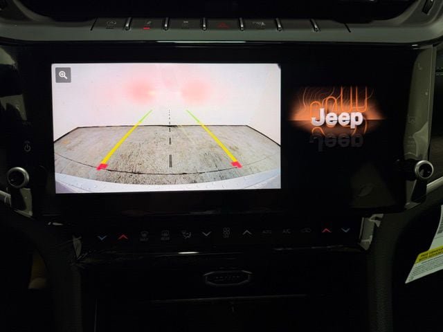 New 2026 Jeep Grand Cherokee Altitude AWD/4WD image 17
