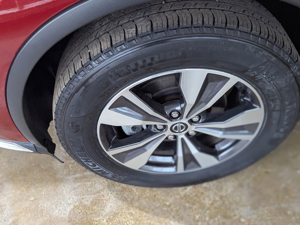 Used 2021 Nissan Murano SV image 11