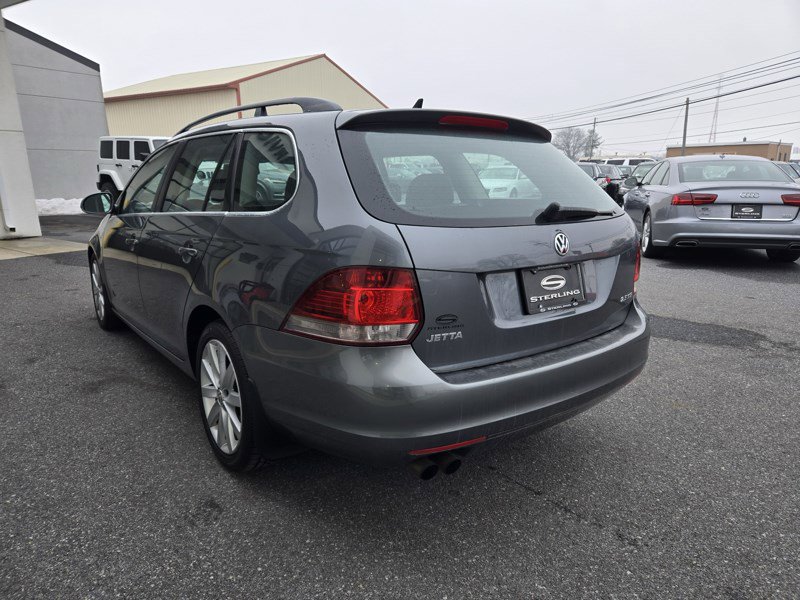 Used 2012 Volkswagen Jetta SportWagen image 5