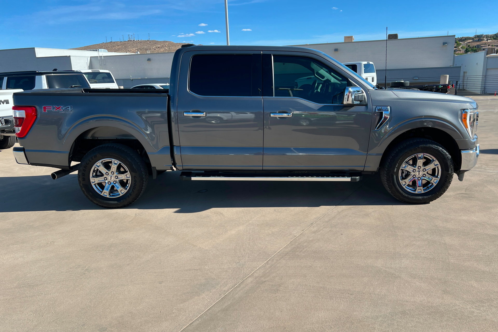 Used 2023 Ford F150 Lariat w/ FX4 Off-Road Package image 7