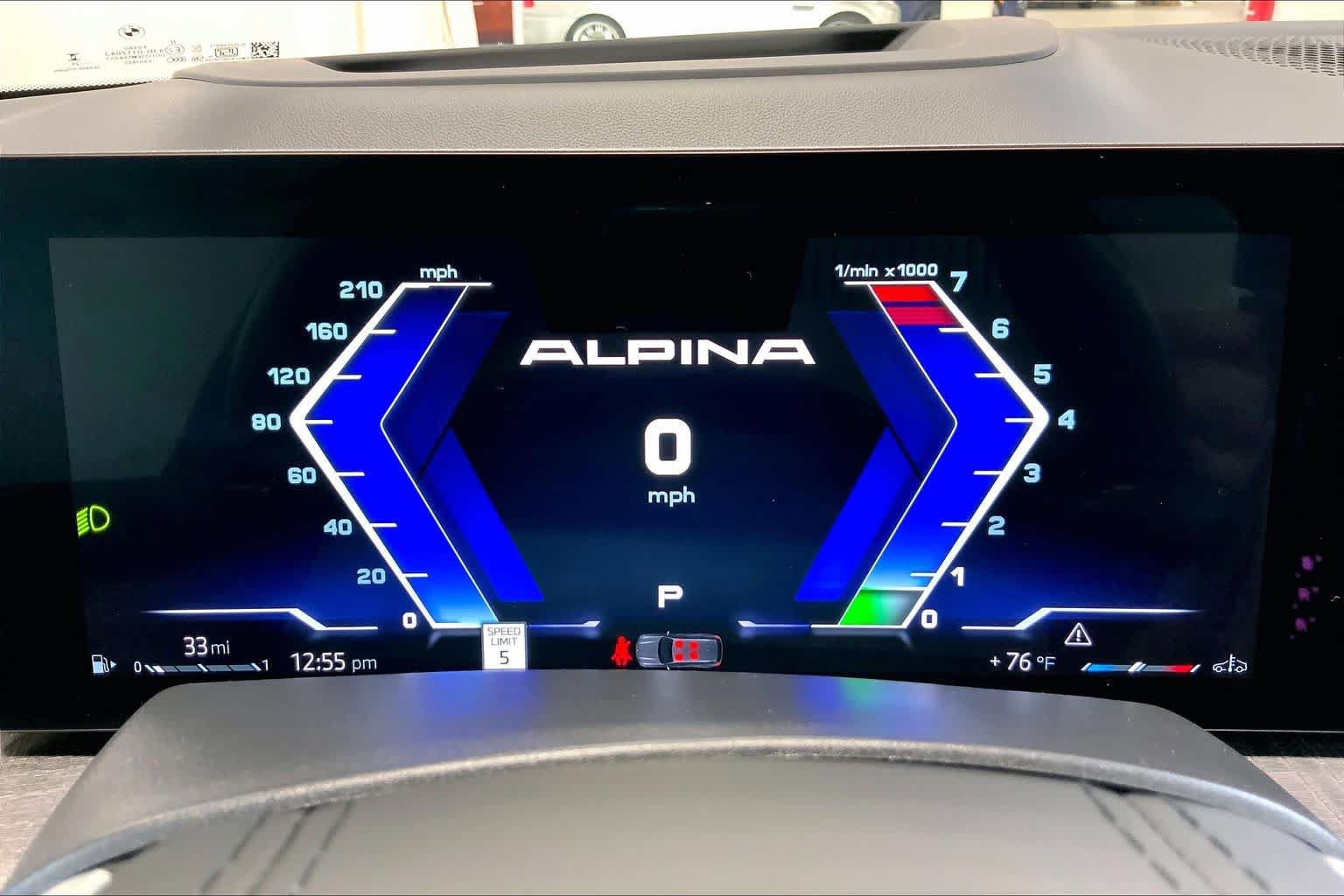 Used 2025 BMW ALPINA XB7 AWD/4WD image 25