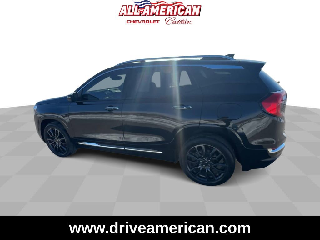 Used 2022 GMC Terrain Denali w/ Black Diamond Edition image 7