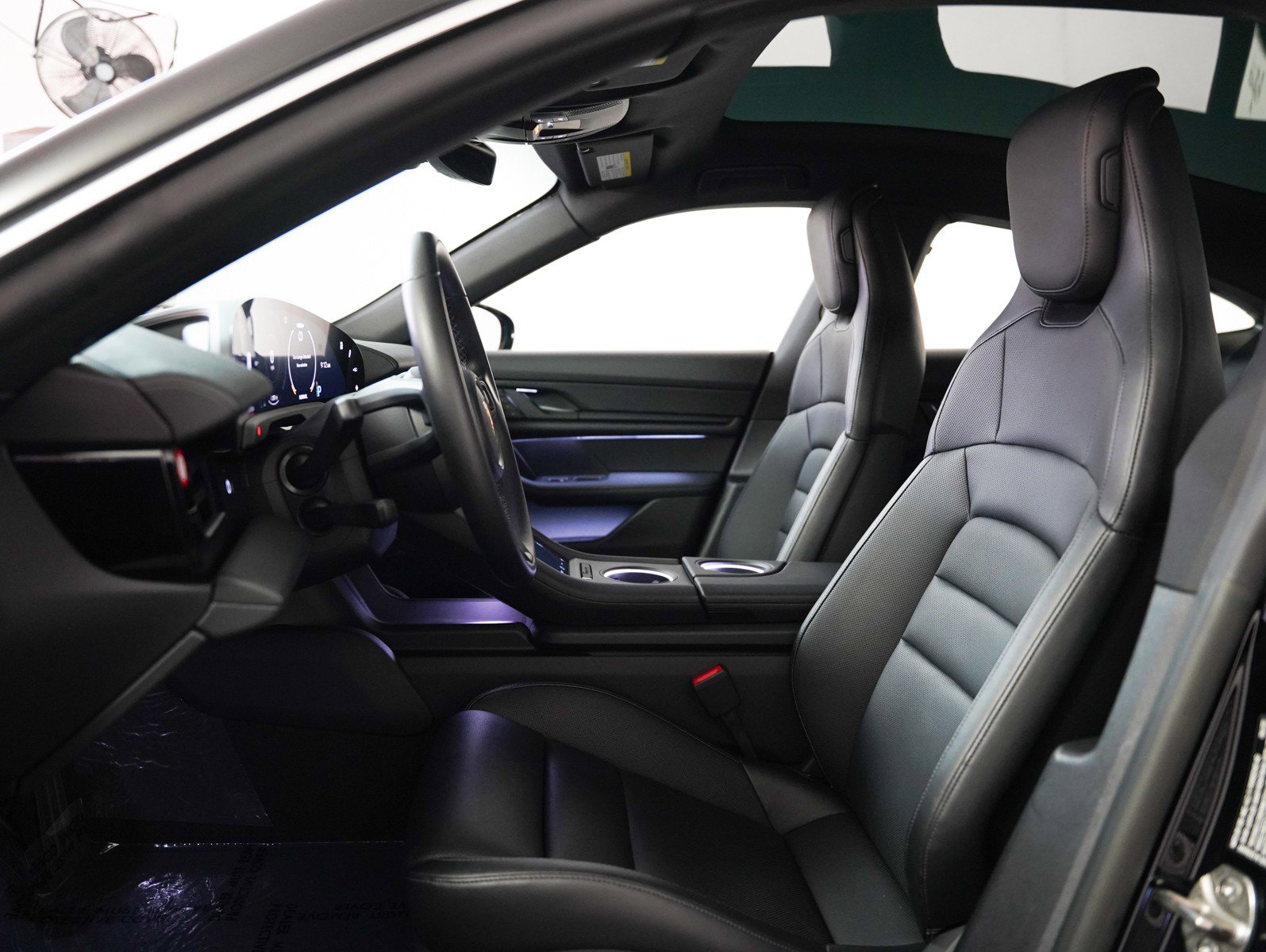 Certified 2022 Porsche Taycan 4S image 5