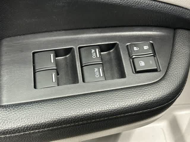 Certified 2020 Honda Pilot Touring image 20