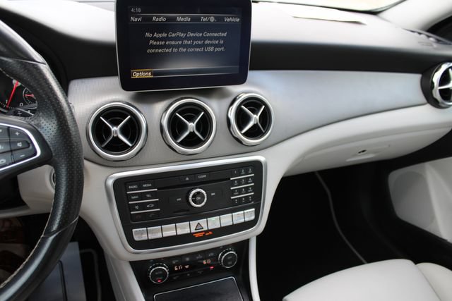 Certified 2018 Mercedes-Benz GLA 250 4MATIC image 14