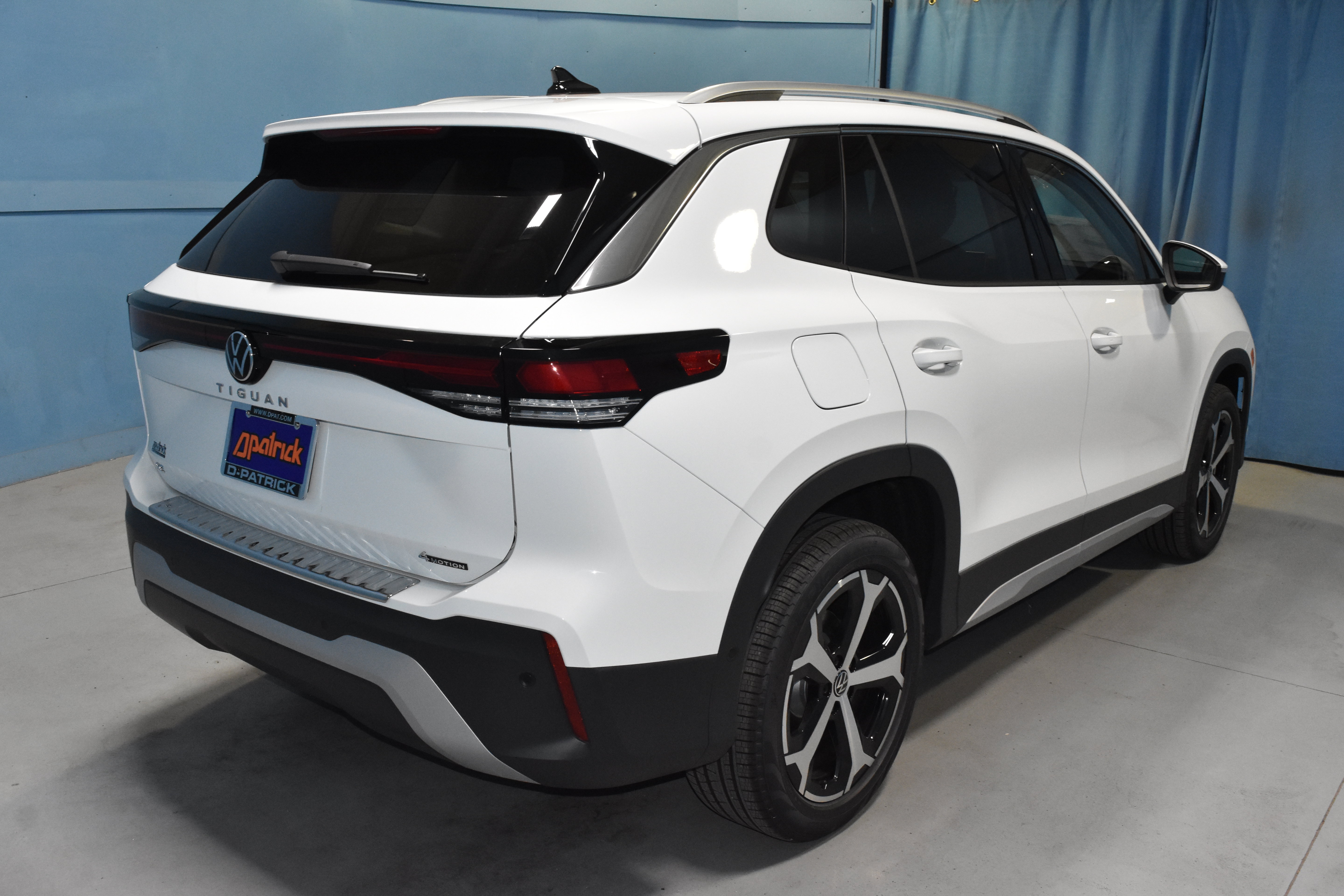 New 2026 Volkswagen Tiguan SE AWD/4WD image 22