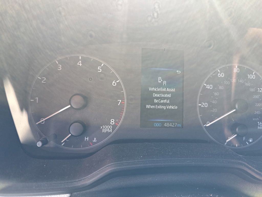 Used 2023 Toyota Corolla SE w/ SE Premium Package FWD image 8