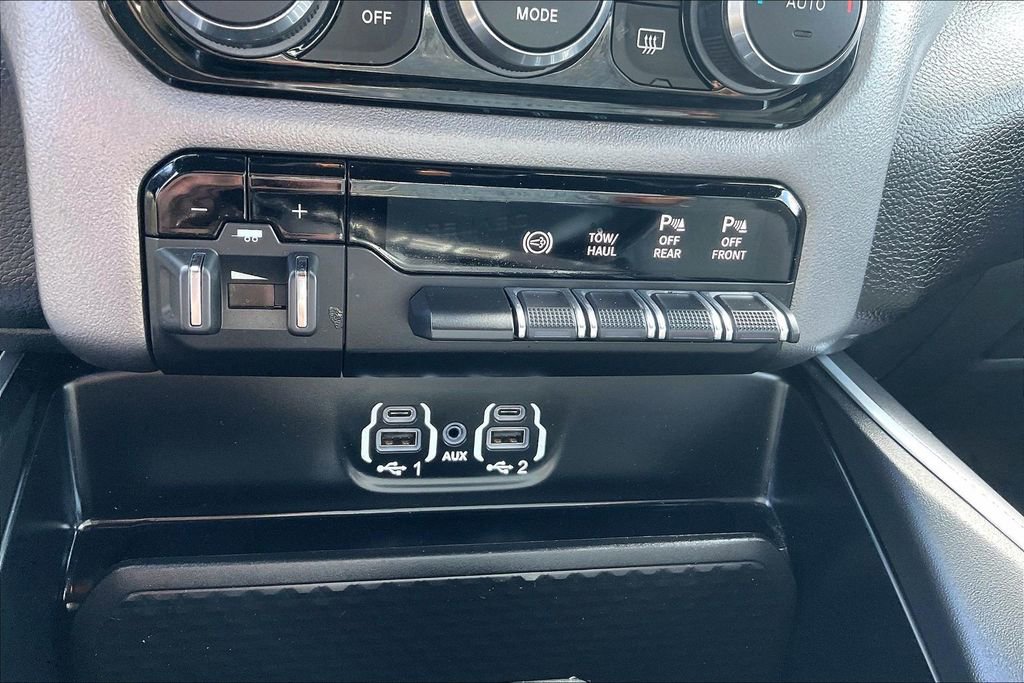 Used 2024 RAM 2500 Big Horn image 31