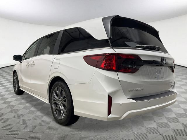 New 2026 Honda Odyssey Touring image 4