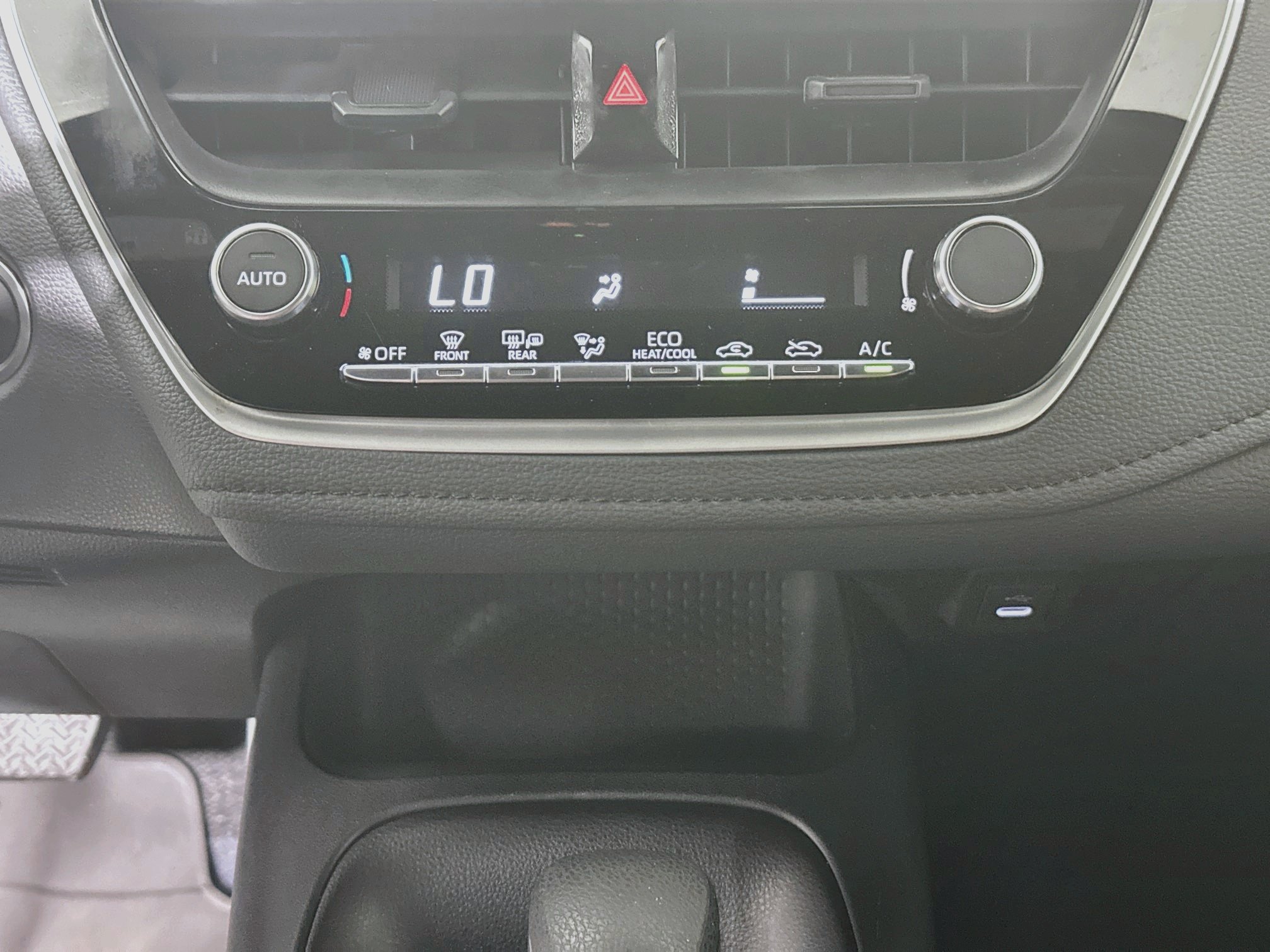 Certified 2025 Toyota Corolla SE FWD image 23