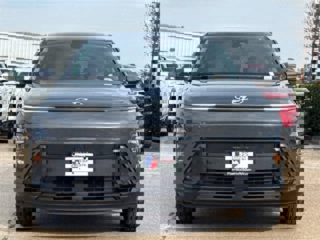 Used 2024 Hyundai Kona SE image 3