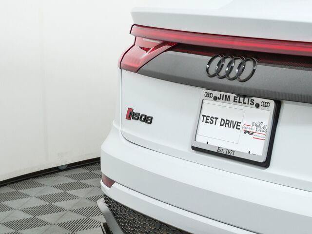 Used 2022 Audi RS Q8 AWD/4WD image 37