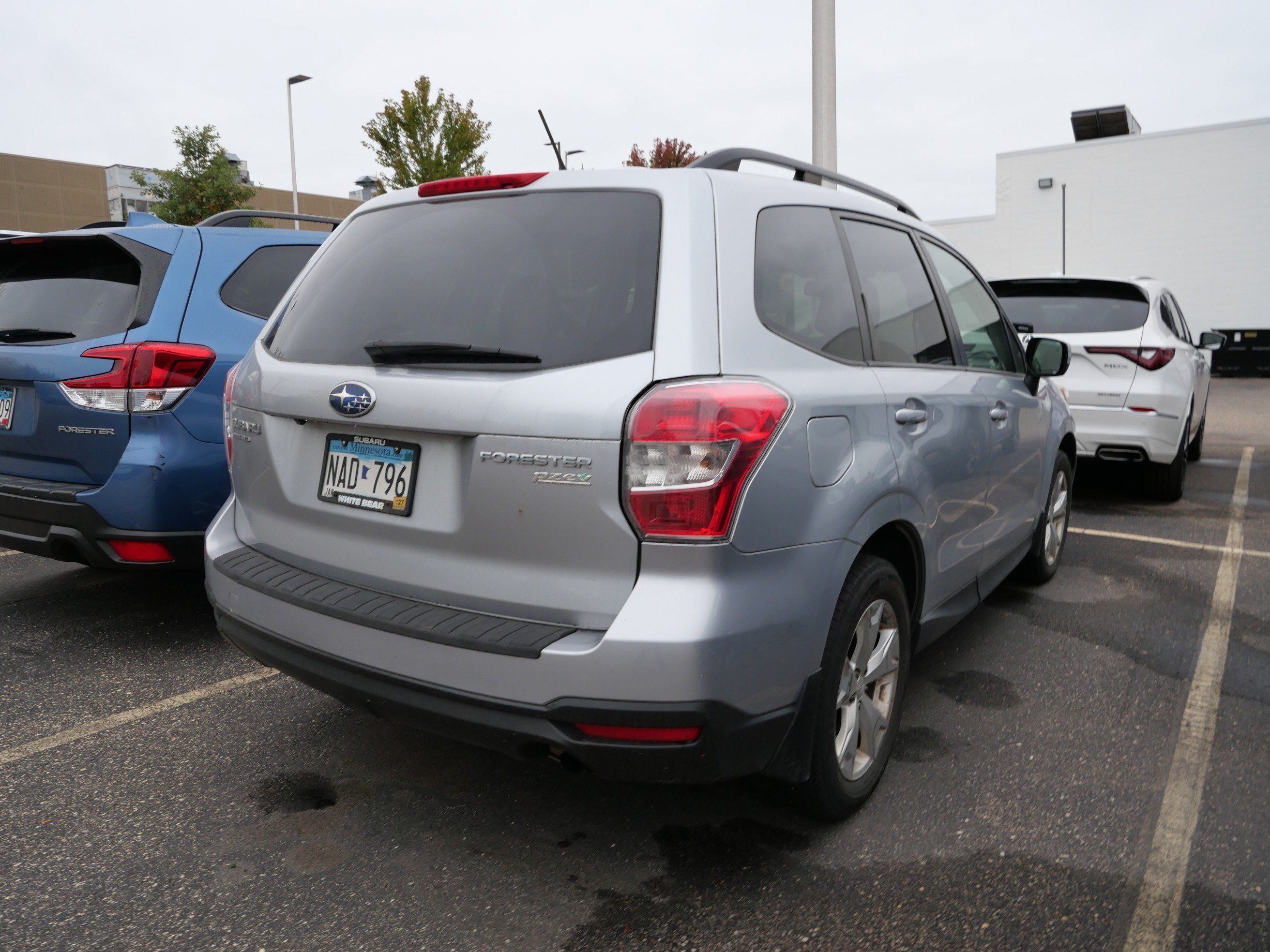 Used 2014 Subaru Forester 2.5i Premium w/ All-Weather Package AWD/4WD image 7
