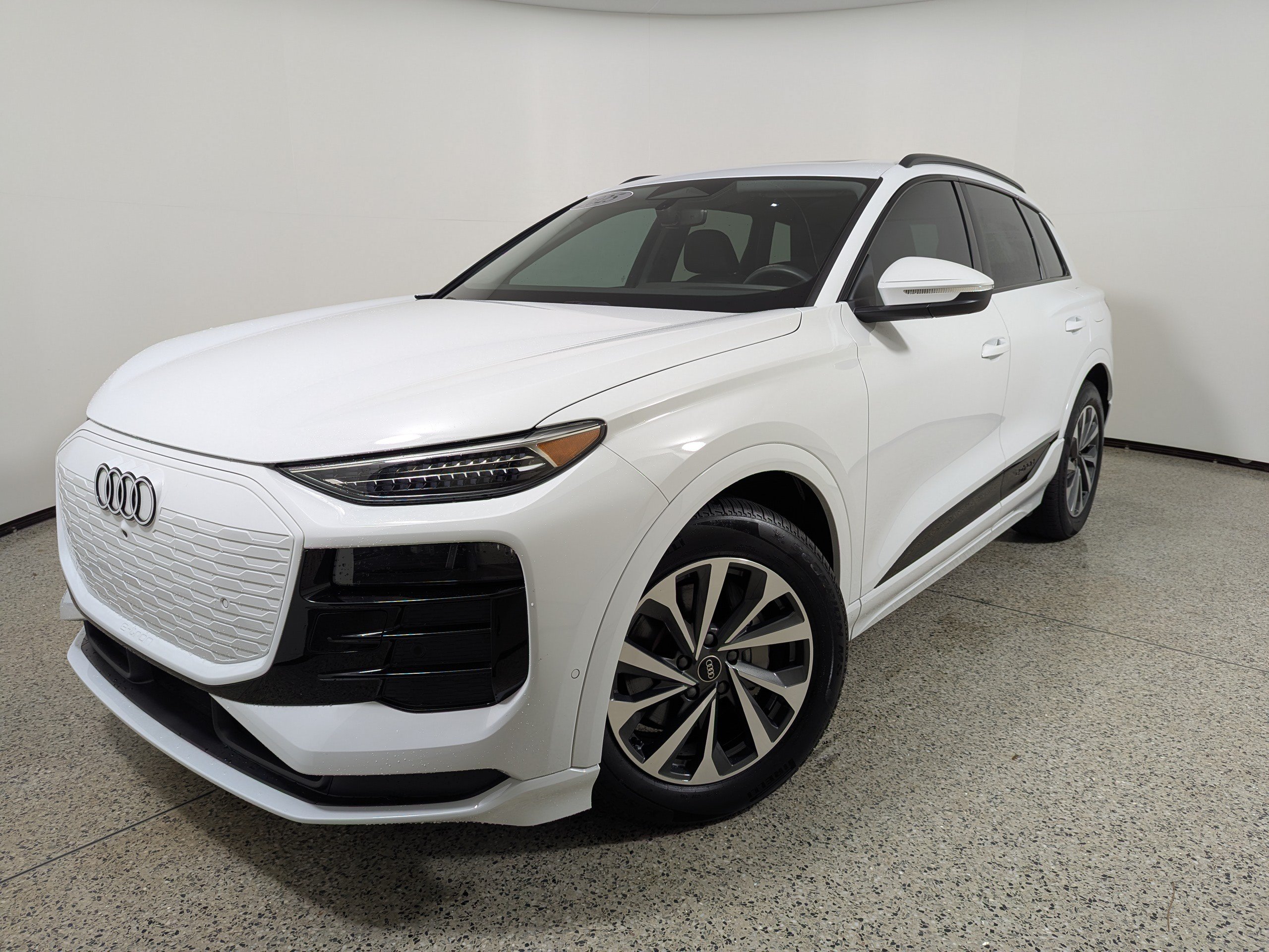 Certified 2025 Audi Q6 e-tron Prestige AWD/4WD image 26