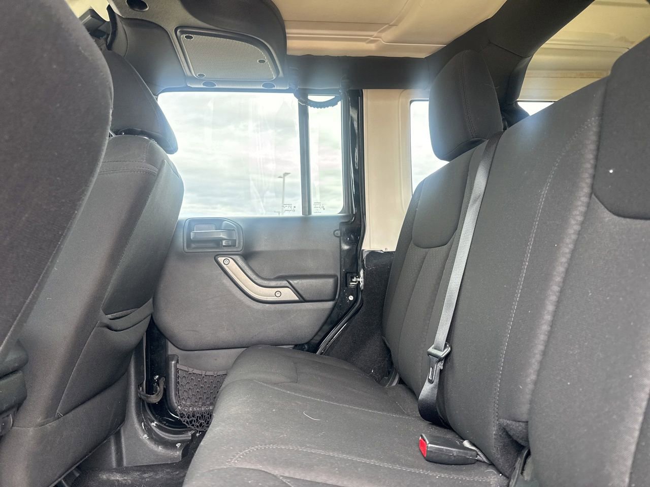 Used 2015 Jeep Wrangler Unlimited Sport w/ Quick Order Package 24S AWD/4WD image 36