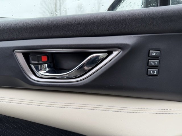 Used 2021 Subaru Ascent Limited w/ Technology Package image 17