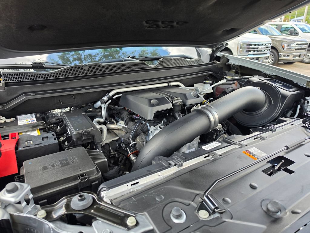 Used 2025 Chevrolet Colorado ZR2 AWD/4WD image 14