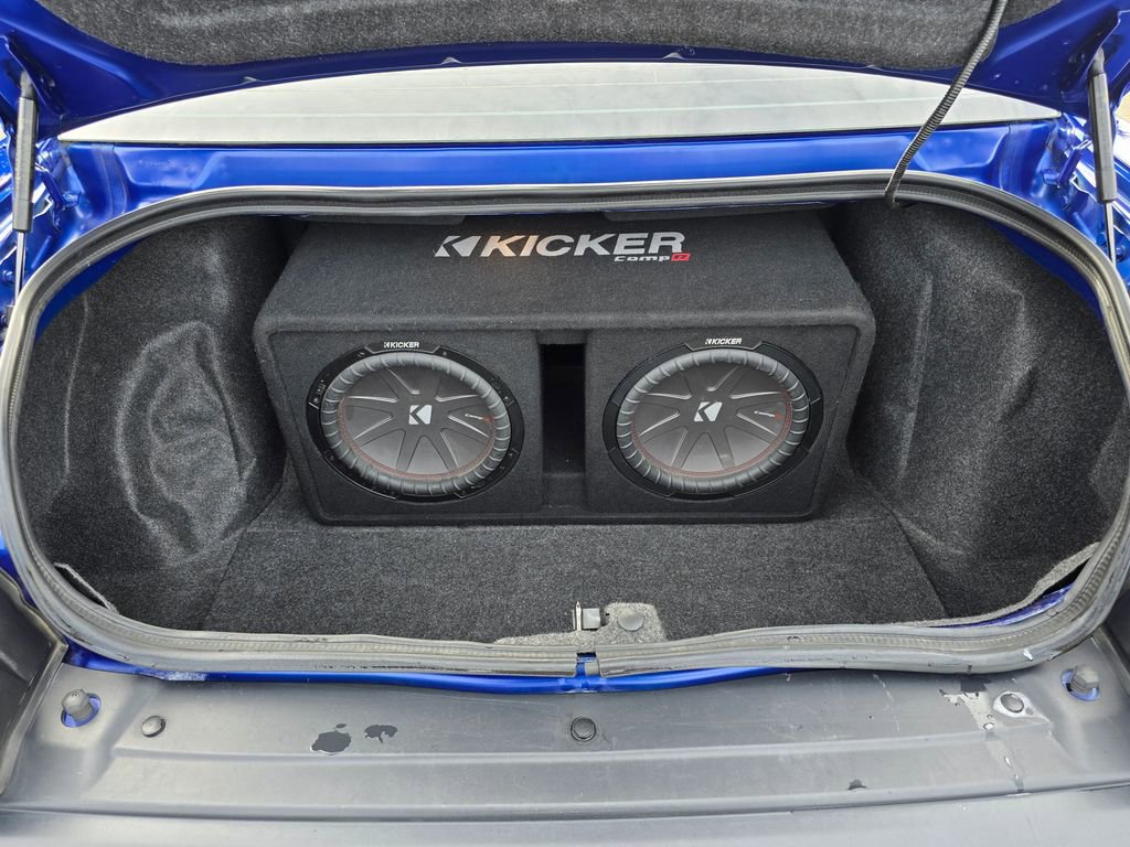 Used 2019 Dodge Challenger SXT image 15