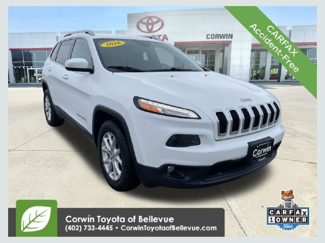 Used 2016 Jeep Cherokee Latitude w/ Cold Weather Group AWD/4WD 360° Tour