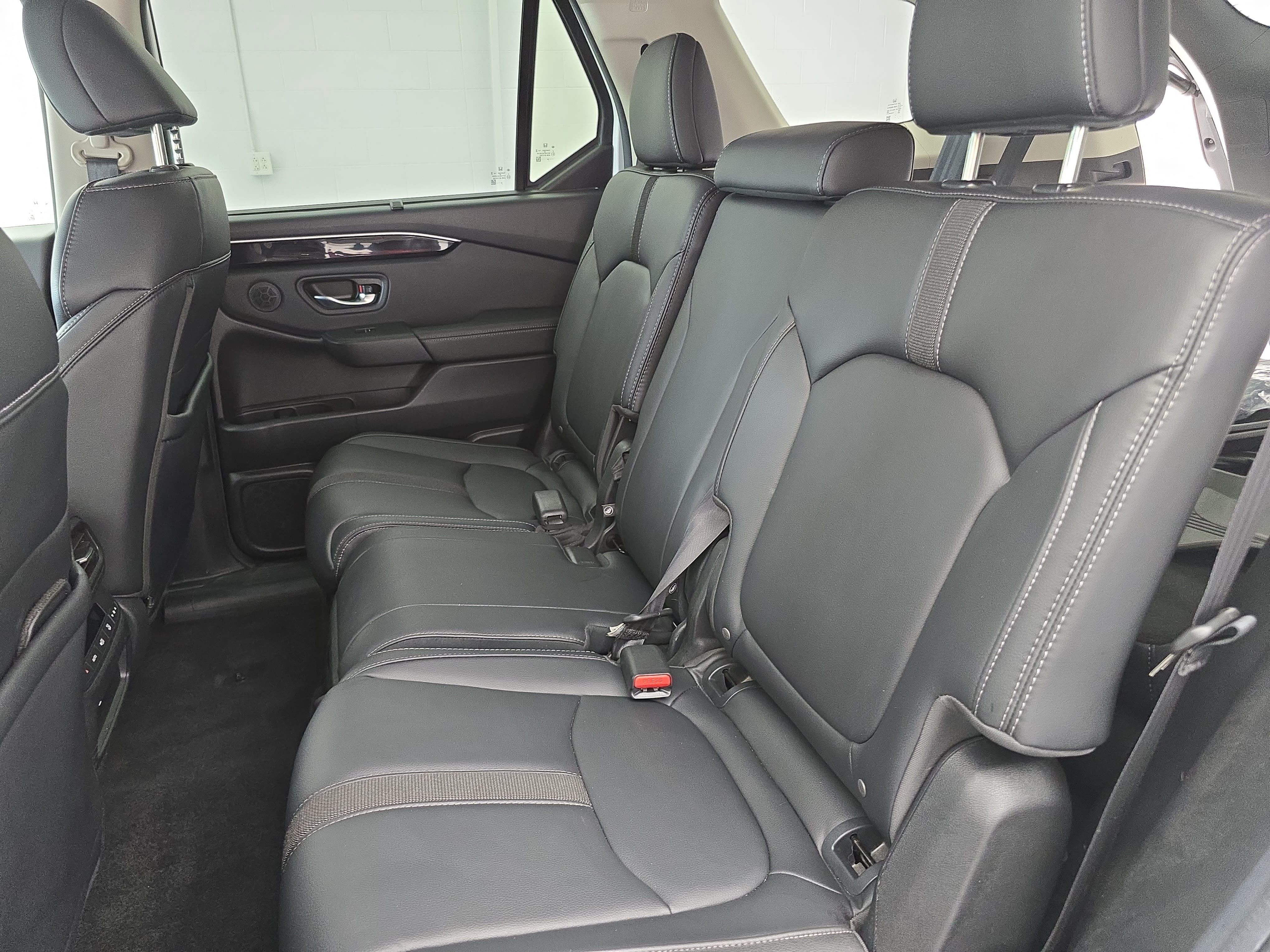 Certified 2025 Honda Pilot EX-L image 15