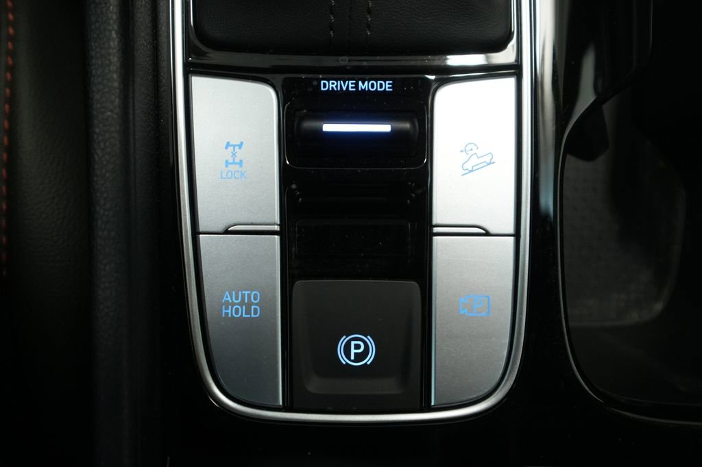 Used 2024 Hyundai Santa Cruz Limited image 32