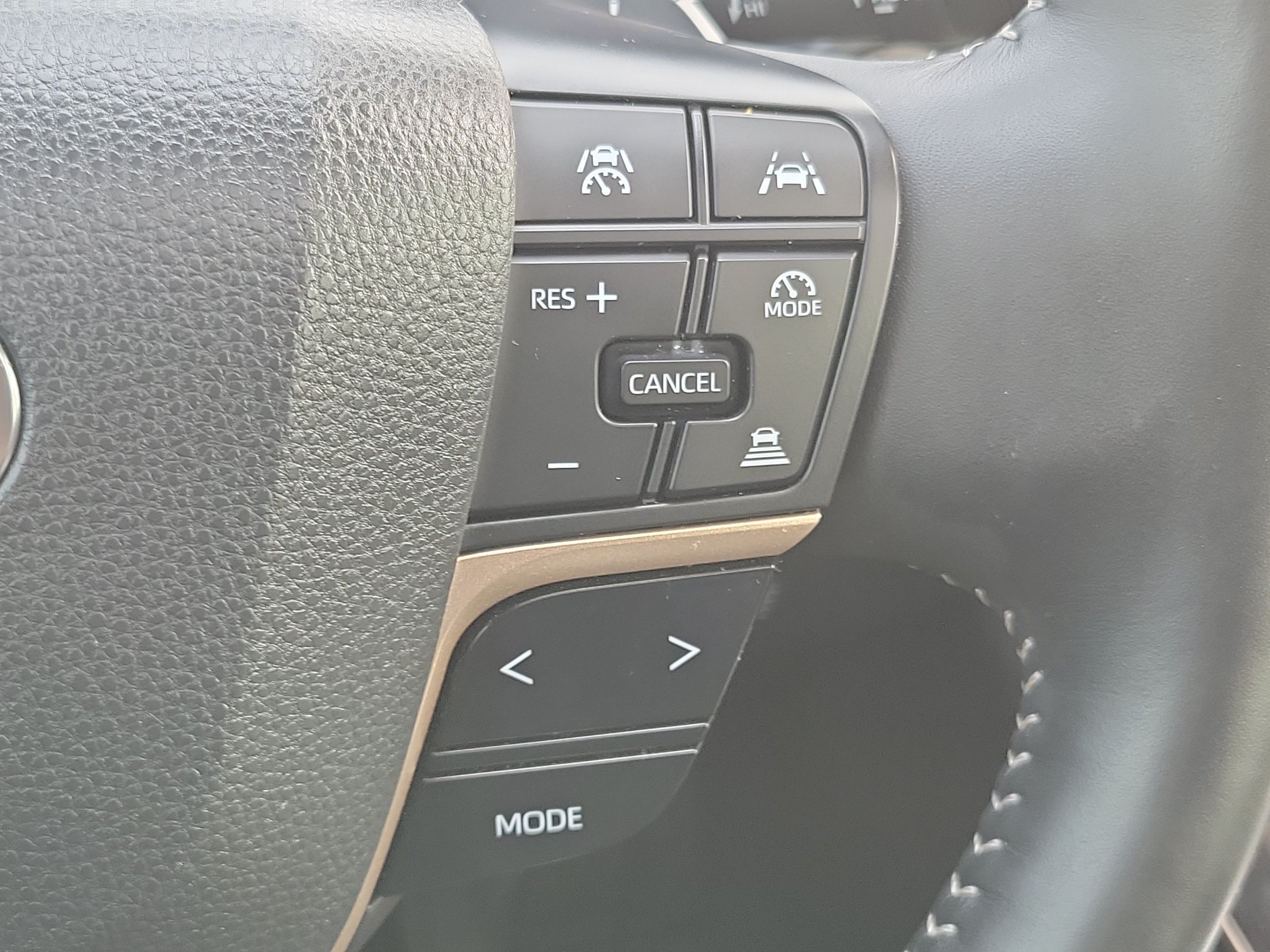 Certified 2025 Toyota Crown Signia w/ Advanced Technology Package AWD/4WD image 25