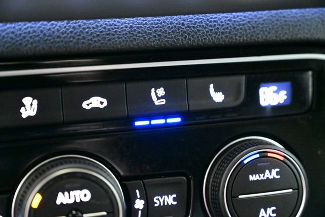 Used 2022 Volkswagen Atlas SEL Premium image 36