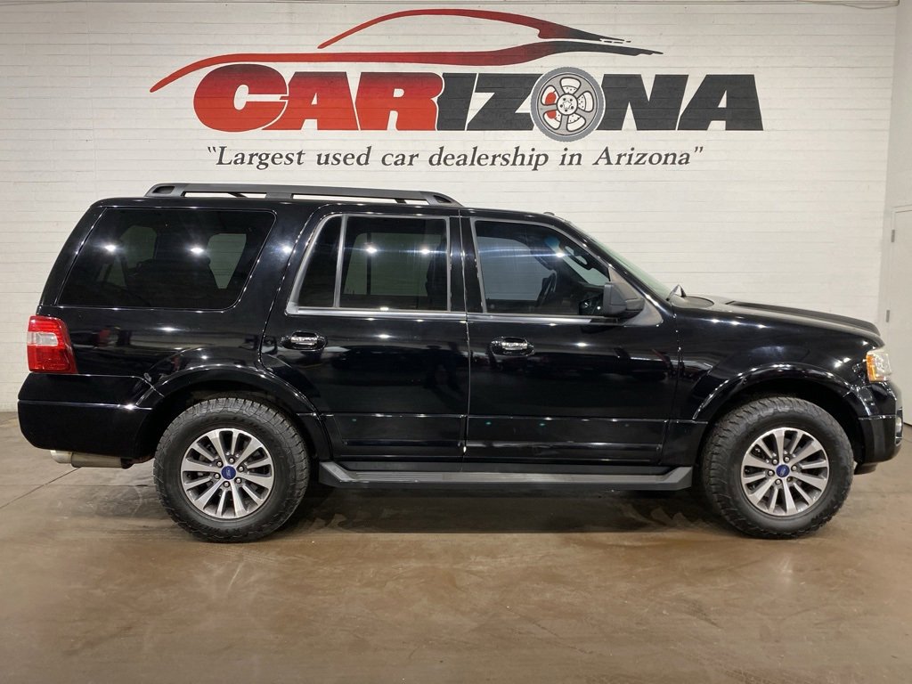 Used 2017 Ford Expedition XLT image 1