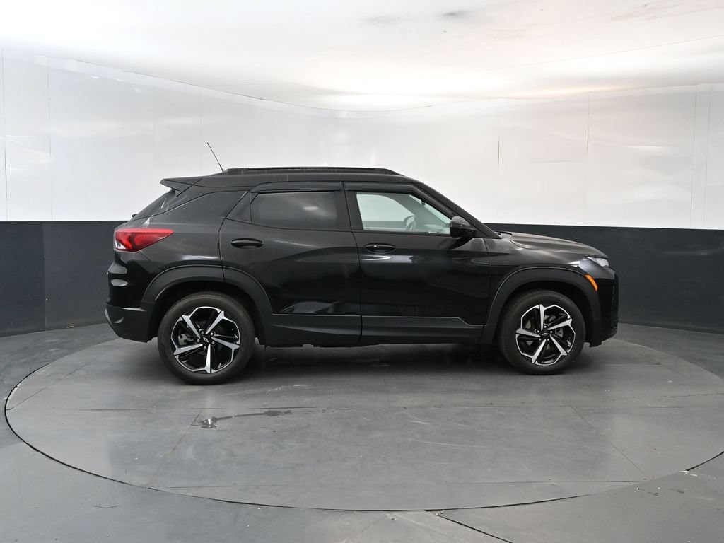 Used 2023 Chevrolet TrailBlazer RS w/ Sun and Liftgate Package AWD/4WD image 6