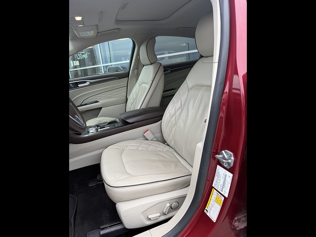 Used 2017 Ford Fusion Platinum FWD image 11