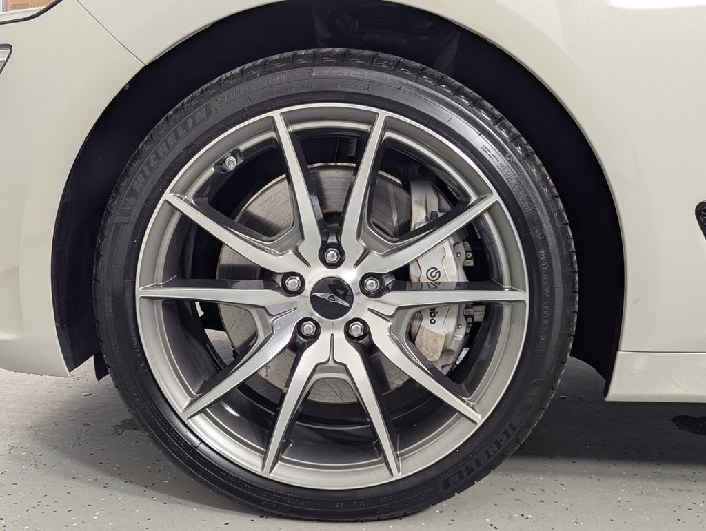 Used 2026 Genesis G70 2.5T RWD image 11