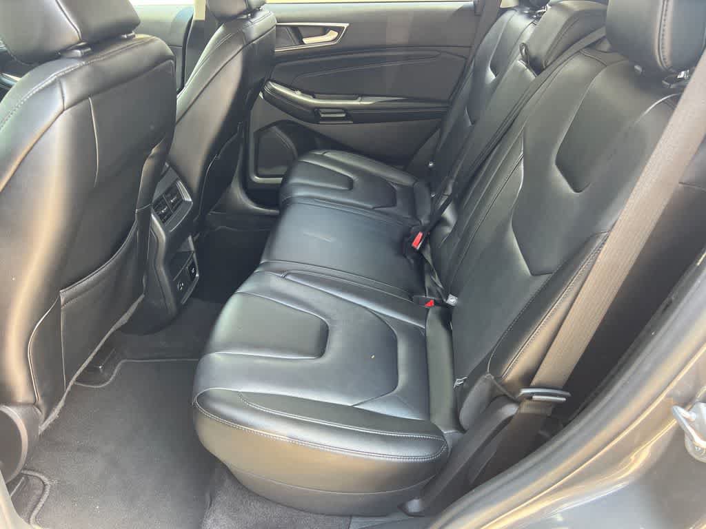 Used 2022 Ford Edge Titanium AWD/4WD image 21